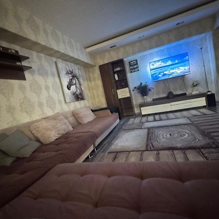 Luxury Leilighet Bucureşti Eksteriør bilde