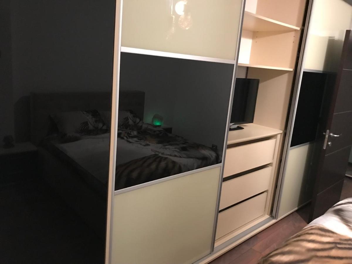 Luxury Leilighet Bucureşti Eksteriør bilde