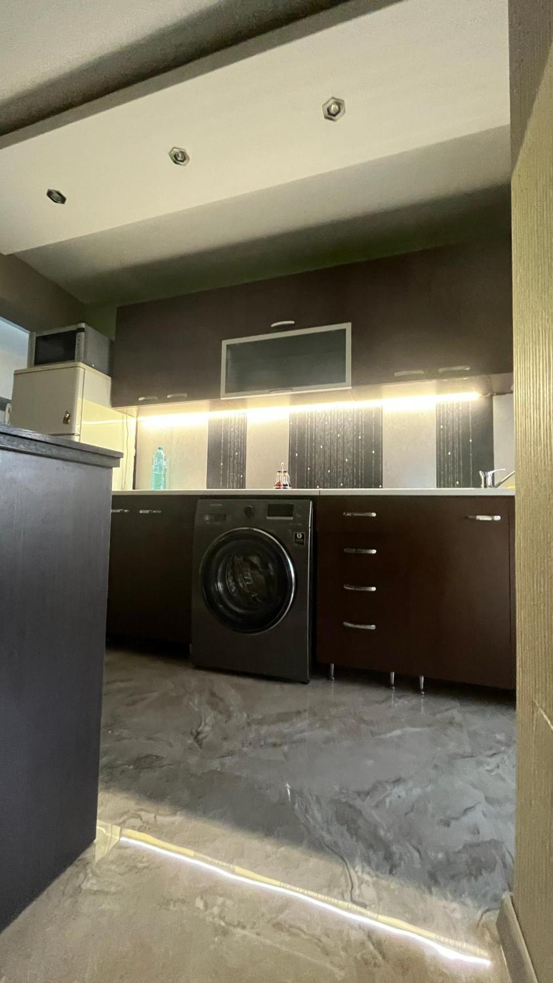 Luxury Leilighet Bucureşti Eksteriør bilde